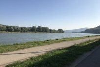 nach allen Seiten Wasser...